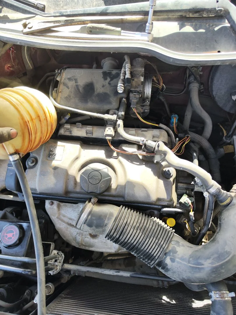Foto de MOTOR COMPLETO PEUGEOT 206 1.4 (75 CV / 55 KW) referencia KFX