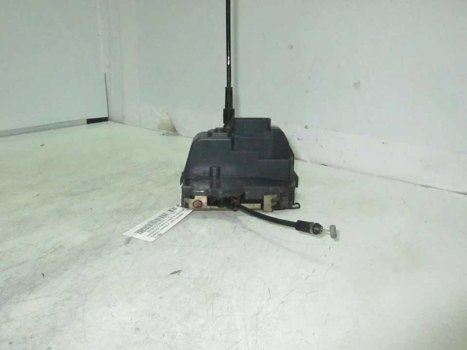 Foto de CERRADURA PUERTA TRASERA IZQUIERDA RENAULT ESPACE IV (JK0) 2.0 16V Turbo (170 CV / 125 KW) referencia 017958