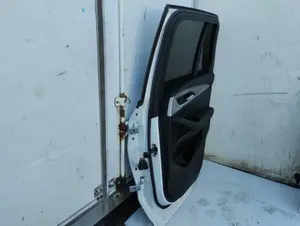 Foto de PUERTA TRASERA DERECHA BMW SERIE X3 (G01) 3.0 24V Turbodiesel (265 CV / 195 KW) foto 3
