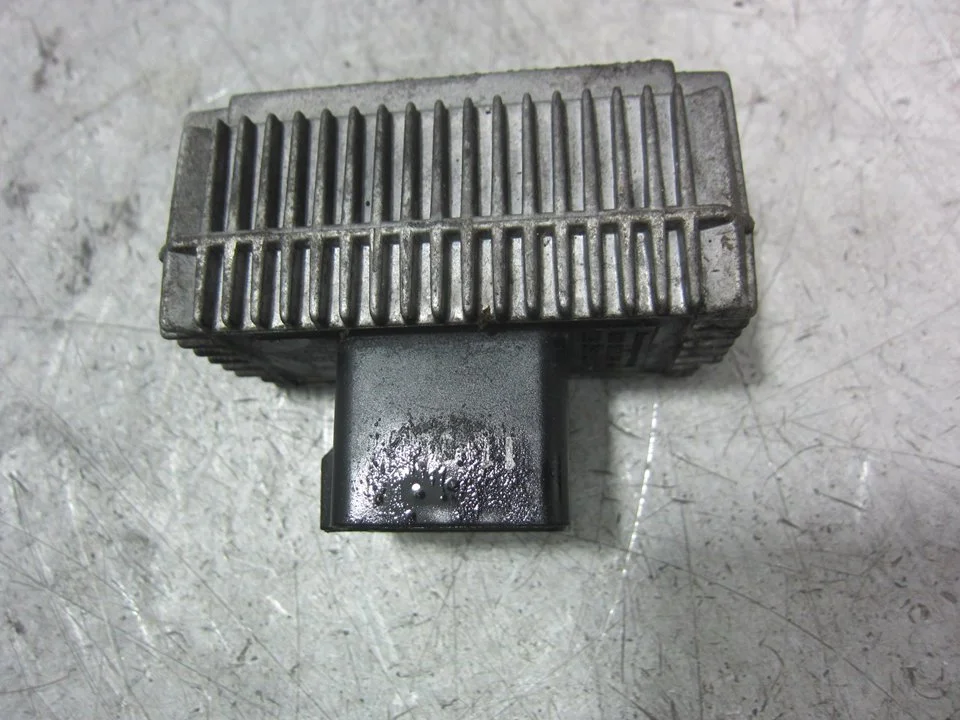 Foto de CAJA PRECALENTAMIENTO OPEL ZAFIRA A 2.0 DTI (101 CV / 74 KW) referencia 51299008