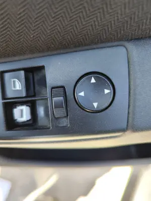 Foto de MANDO RETROVISOR BMW SERIE X5 (E53) 3.0 Turbodiesel CAT (218 CV / 160 KW)