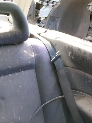 Foto de CINTURON SEGURIDAD TRASERO DERECHO SEAT IBIZA (6K1) 1.4  (60 CV / 44 KW)