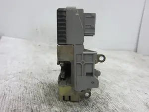 Foto de CERRADURA PUERTA DELANTERA IZQUIERDA PEUGEOT 406 BERLINA (S1/S2) 3.0 V6 24V CAT (190 CV / 140 KW) referencia PBTL2 foto 3