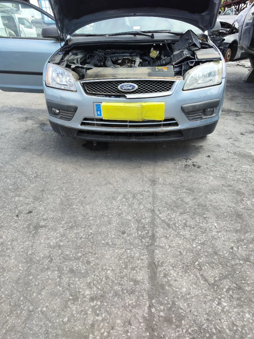 Foto de PARAGOLPES DELANTERO FORD FOCUS BERLINA (CAP) 1.6 TDCi CAT (90 CV / 66 KW) referencia 1351533