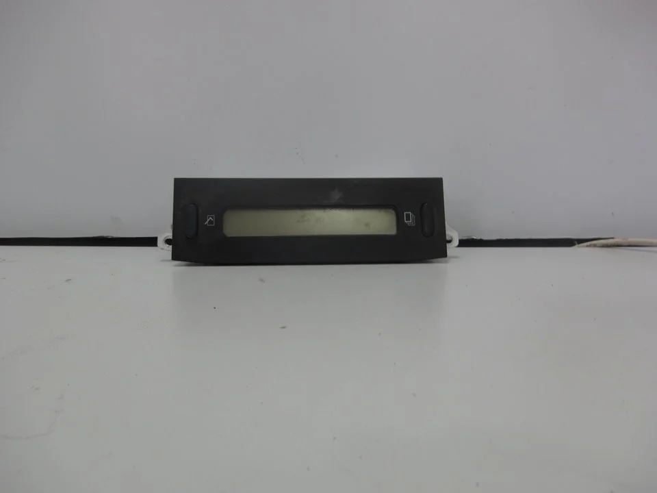 Foto de PANTALLA MULTIFUNCION CITROEN C3 PLURIEL 1.6 16V CAT (NFU / TU5JP4) (109 CV / 80 KW) referencia 9647409477
