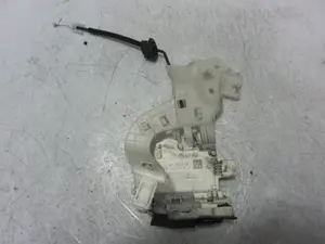 Foto de CERRADURA PUERTA TRASERA DERECHA PORSCHE CAYENNE (TIPO 92A) referencia 8K0839016 foto 1