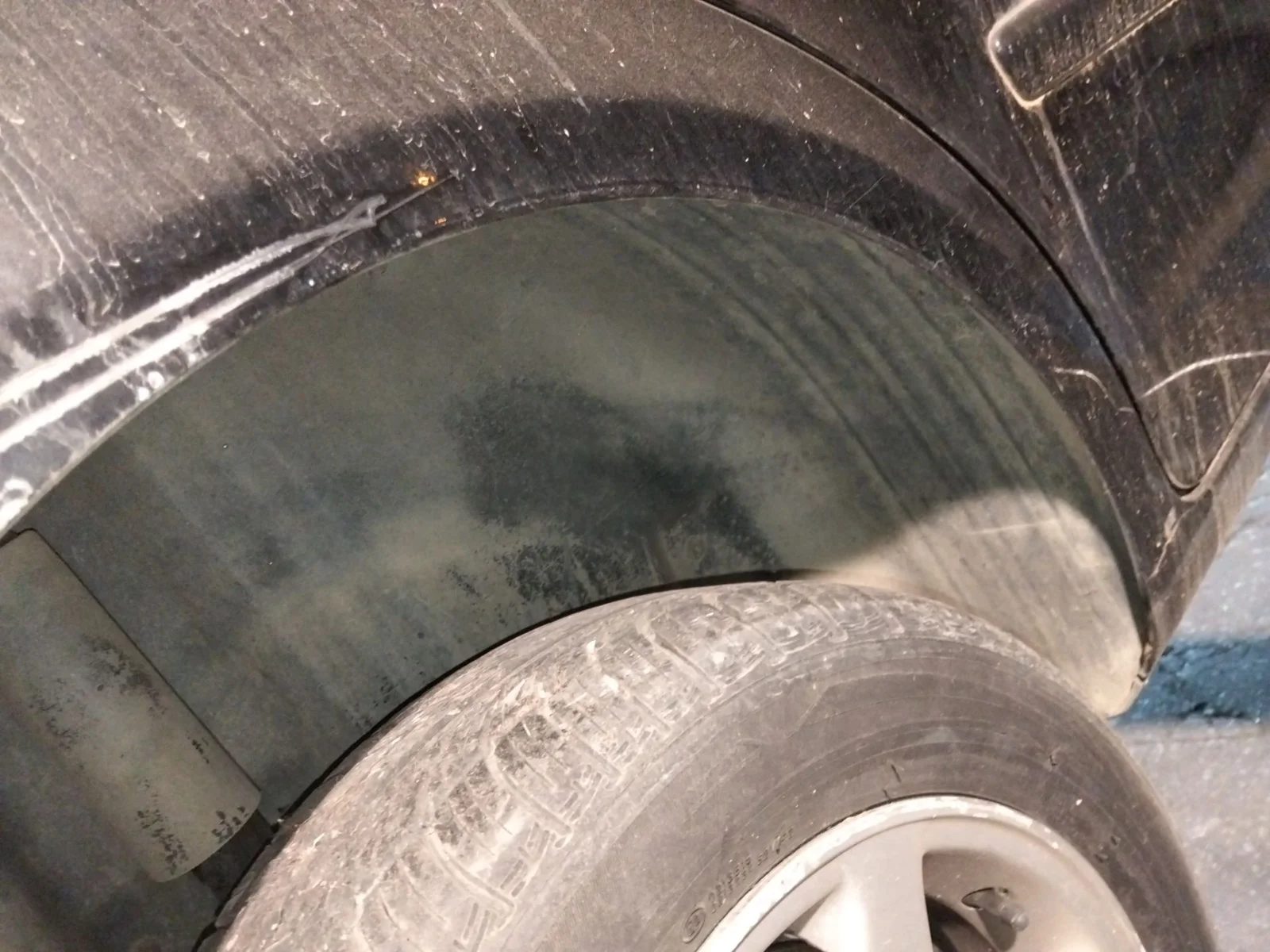 Foto de PASO RUEDA TRASERO DERECHO VOLKSWAGEN POLO IV (9N1)