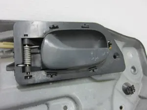 Foto de ELEVALUNAS DELANTERO IZQUIERDO RENAULT LAGUNA (B56) 1.9 dCi Diesel CAT (107 CV / 79 KW) referencia 042024313 foto 4