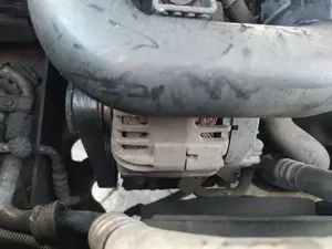 Foto de ALTERNADOR VOLKSWAGEN GOLF PLUS V (5M1) 1.9 TDI (105 CV / 77 KW)