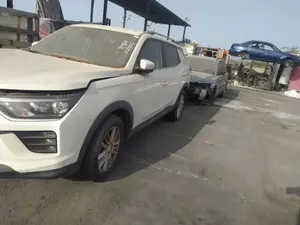 Foto de REFUERZO PARAGOLPES DELANTERO SSANGYONG KORANDO 1.6 Turbodiesel CAT (136 CV / 100 KW) referencia 5714034004