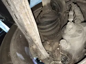 Foto de MANGUETA DELANTERA IZQUIERDA VOLKSWAGEN POLO IV (9N1)