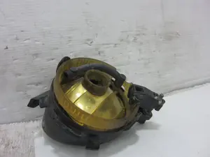 Foto de FARO ANTINIEBLA IZQUIERDO SEAT LEON (1P1) 1.6 TDI (105 CV / 77 KW) referencia A047353 foto 3