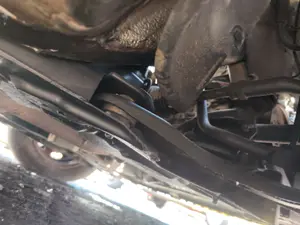 Foto de EJE DELANTERO / CUNA MOTOR PEUGEOT 207 1.4  (73 CV / 54 KW)