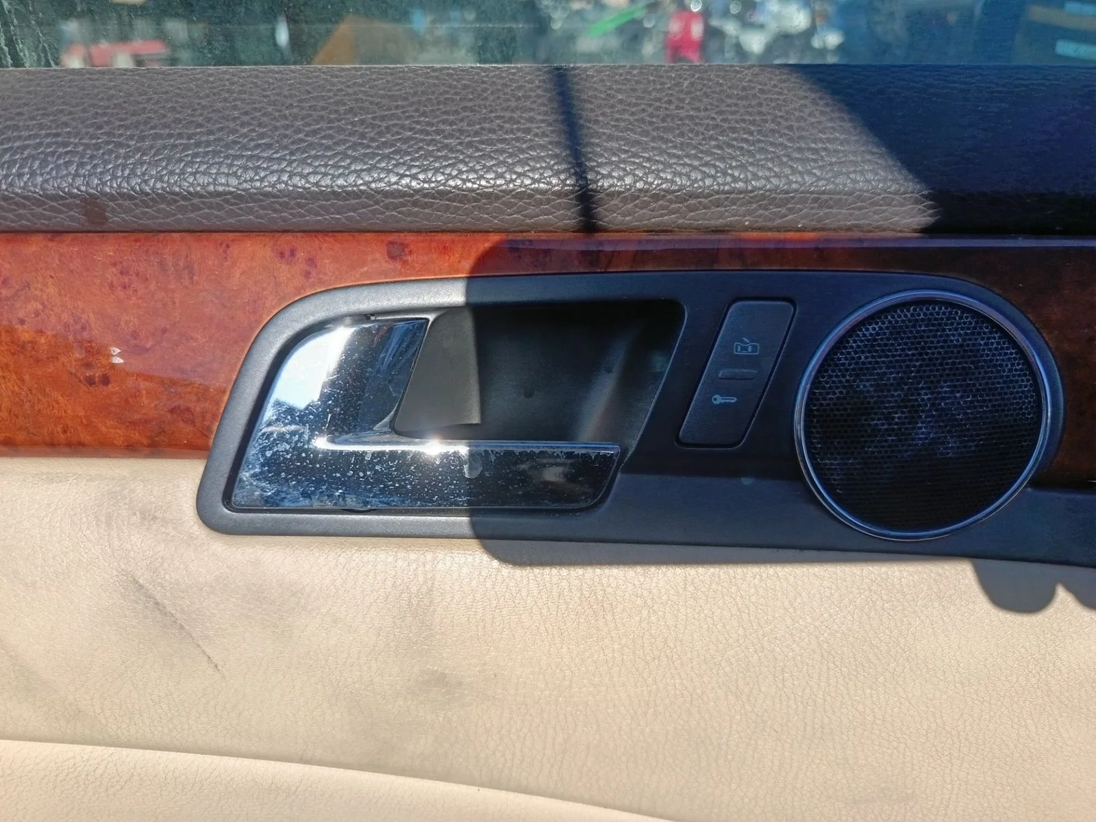 Foto de MANETA INTERIOR DELANTERA IZQUIERDA VOLKSWAGEN PHAETON (3D2/3D8) 6.0 W12 48V CAT (BAN) (420 CV / 309 KW)