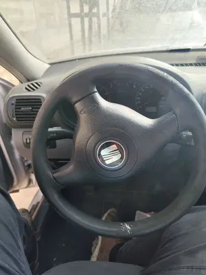 Foto de VOLANTE SEAT LEON (1M1) 1.9 TDI (110 CV / 81 KW) referencia 1M0419091F FKZ foto 4