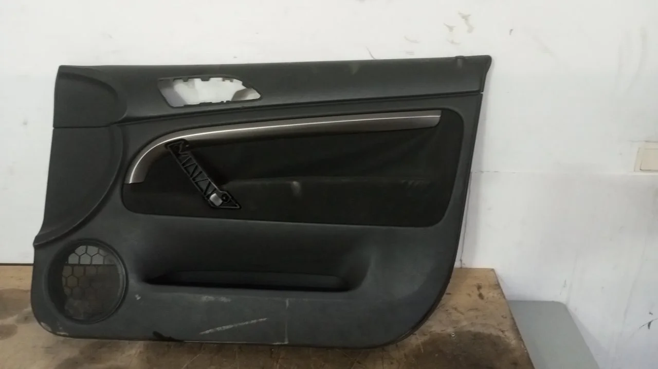 Foto de GUARNECIDO PUERTA DELANTERA DERECHA SKODA SUPERB (3U4) 1.8 20V Turbo (150 CV / 110 KW) referencia 36123364R