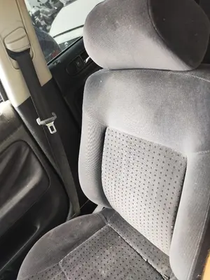 Foto de ASIENTO DELANTERO DERECHO VOLKSWAGEN PASSAT VARIANT (3B5) 1.9 TDI (110 CV / 81 KW) foto 2