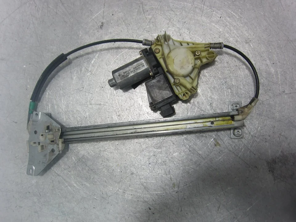 Foto de ELEVALUNAS TRASERO DERECHO MITSUBISHI ASX (GA0W) 1.6 CAT (117 CV / 86 KW) referencia 0130821788