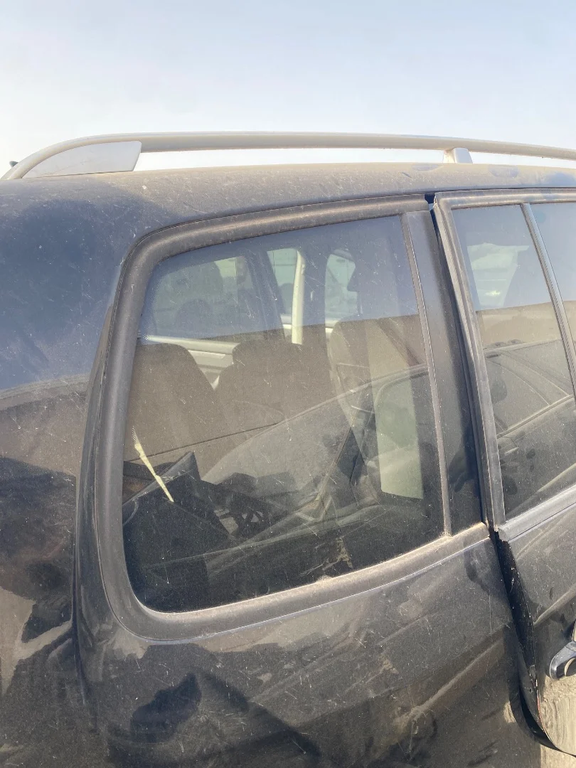 Foto de LUNA CUSTODIA TRASERA DERECHA VOLKSWAGEN TOURAN (1T3) 1.6 TDI DPF (105 CV / 77 KW)