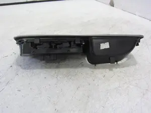 Foto de MANDO ELEVALUNAS DELANTERO IZQUIERDO VOLVO S40 BERLINA 2.5 20V Turbo CAT (220 CV / 162 KW) referencia 8679666 foto 6