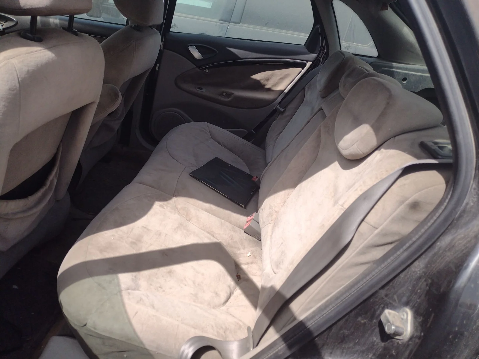 Foto de CINTURON SEGURIDAD TRASERO DERECHO CITROEN C5 BERLINA 1.6 HDi CAT (9HY / DV6TED4) (109 CV / 80 KW)