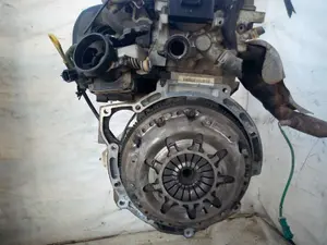 Foto de MOTOR COMPLETO FORD FOCUS BERLINA (CAK) referencia FYDB foto 5