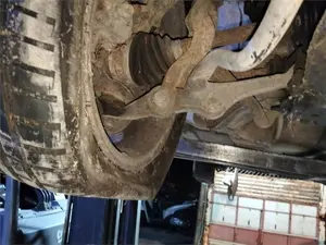 Foto de BRAZO SUSPENSION INFERIOR DELANTERO IZQUIERDO HONDA ACCORD BERLINA (CG7-9/CH1-7)