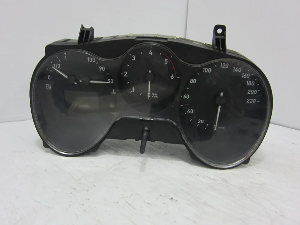 Foto de CUADRO INSTRUMENTOS SEAT TOLEDO (5P2) 1.9 TDI (105 CV / 77 KW) referencia 110080279004