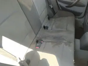 Foto de ENGANCHE CINTURON TRASERO CENTRAL BMW SERIE 1 BERLINA (E81/E87) 2.0 16V Diesel (163 CV / 120 KW)