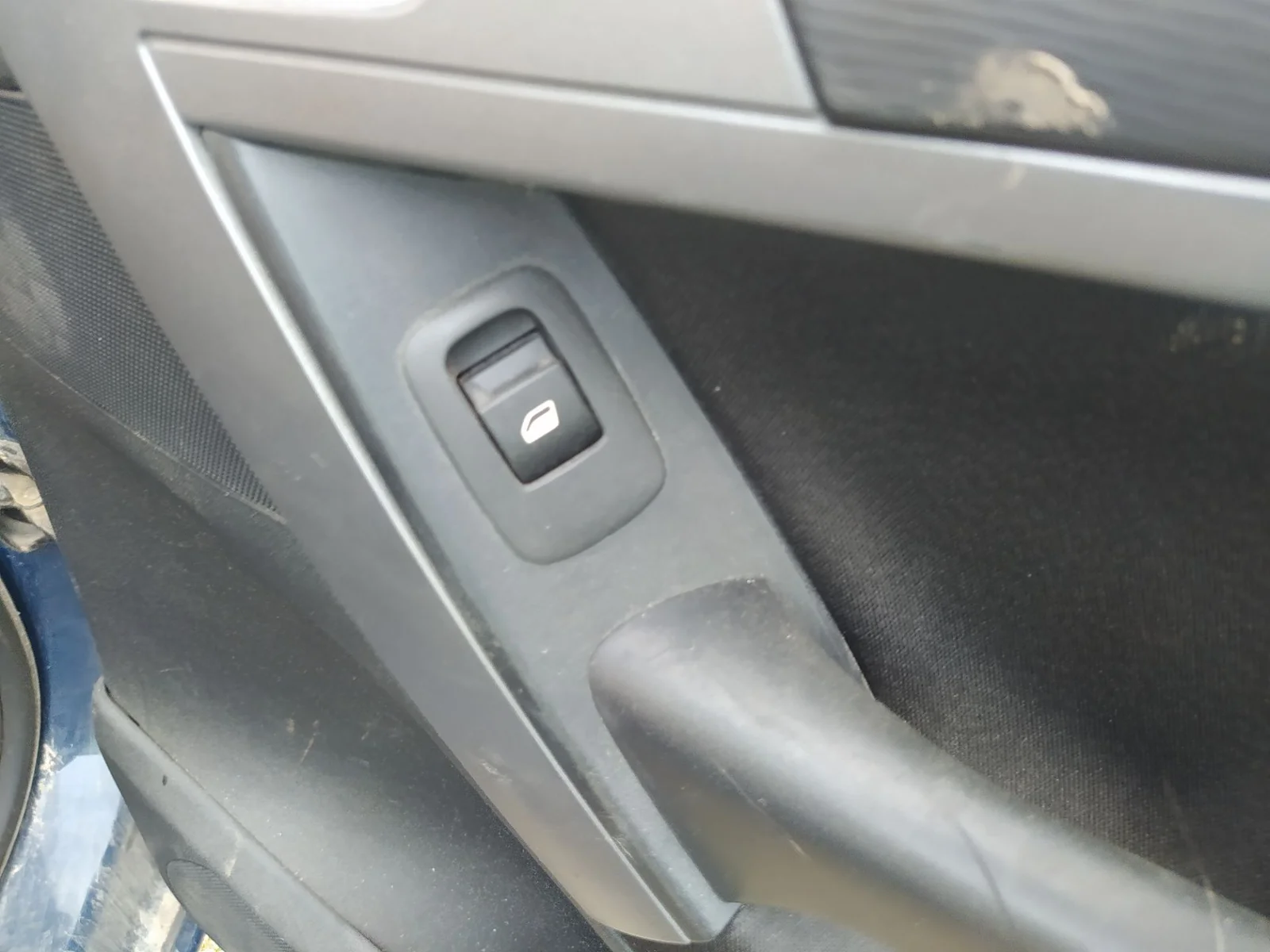 Foto de MANDO ELEVALUNAS TRASERO DERECHO CITROEN C4 PICASSO 2.0 HDi FAP (150 CV / 110 KW)