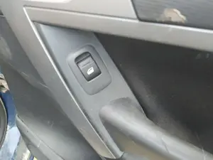 Foto de MANDO ELEVALUNAS TRASERO DERECHO CITROEN C4 PICASSO 2.0 HDi FAP (150 CV / 110 KW)