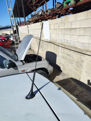 Foto de ANTENA OPEL CORSA C 1.2 16V CAT (Z 12 XE / LW4) (75 CV / 55 KW)