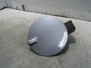 Foto de TAPA EXTERIOR COMBUSTIBLE OPEL ZAFIRA B 1.7 16V CDTI (110 CV / 81 KW) referencia 132214862
