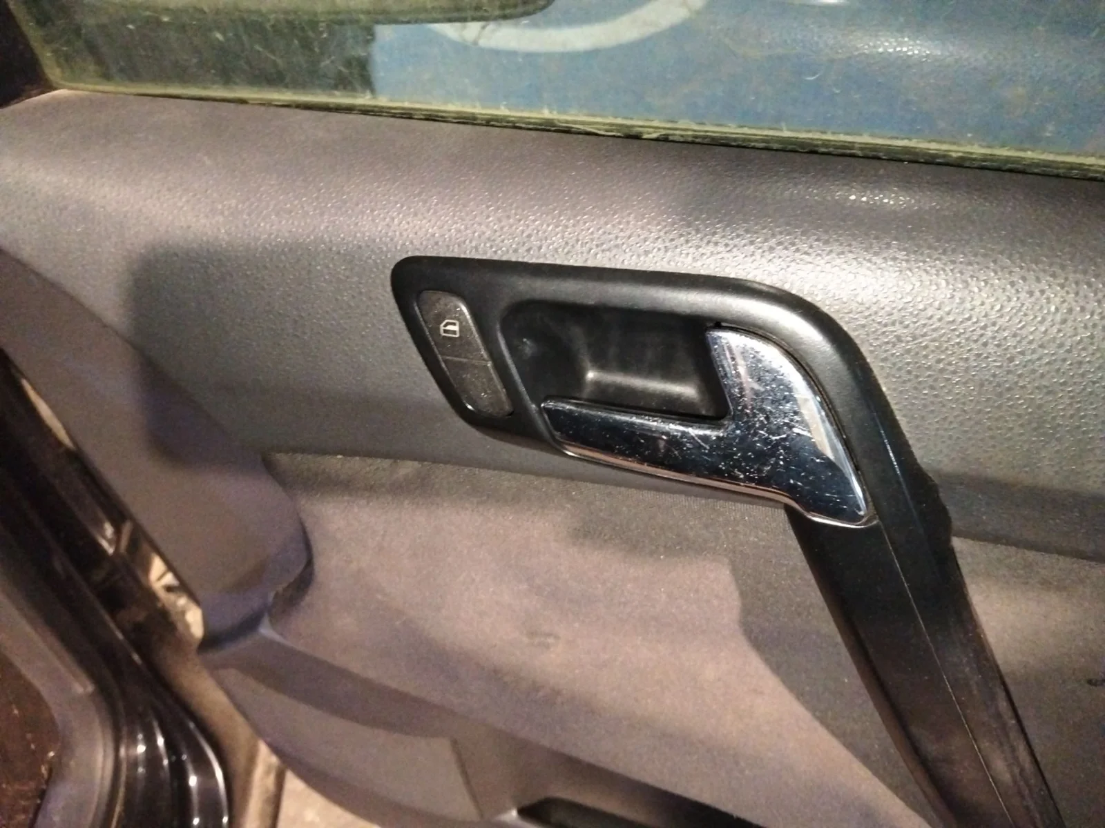 Foto de MANETA INTERIOR DELANTERA DERECHA VOLKSWAGEN POLO IV (9N1)