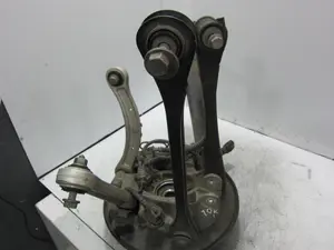 Foto de BRAZO SUSPENSION INFERIOR TRASERO IZQUIERDO PORSCHE CAYENNE (TIPO 92A) referencia 7P0501531