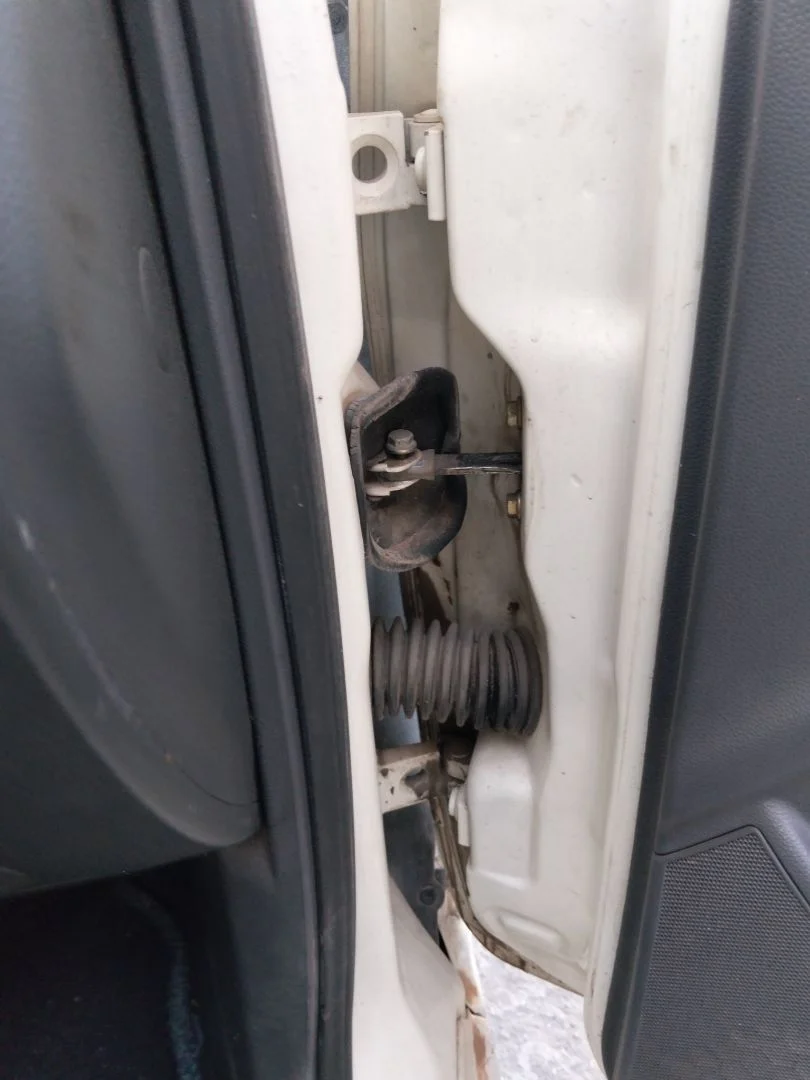 Foto de RETENEDOR PUERTA SEAT CORDOBA BERLINA (6K2) 1.4 (60 CV / 44 KW) referencia 6K0837249A