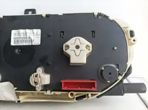 Foto de CUADRO INSTRUMENTOS RENAULT LAGUNA II (BG0) 1.9 dCi Diesel CAT (101 CV / 74 KW) referencia 8200328436 foto 3