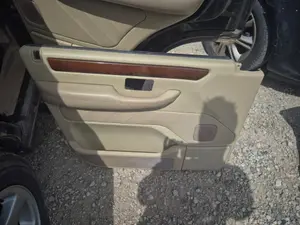 Foto de CERRADURA PUERTA TRASERA DERECHA LAND ROVER RANGE ROVER (LP) 4.6 CAT (218 CV / 160 KW)