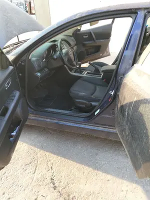 Foto de GOMAS CONTORNO PUERTA MAZDA 6 BERLINA (GH) 2.2 Turbodiesel CAT (163 CV / 120 KW)
