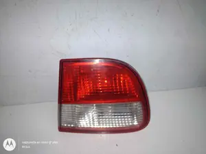 Foto de PILOTO TRASERO DERECHO INTERIOR SEAT LEON (1M1) referencia 1M6945092B
