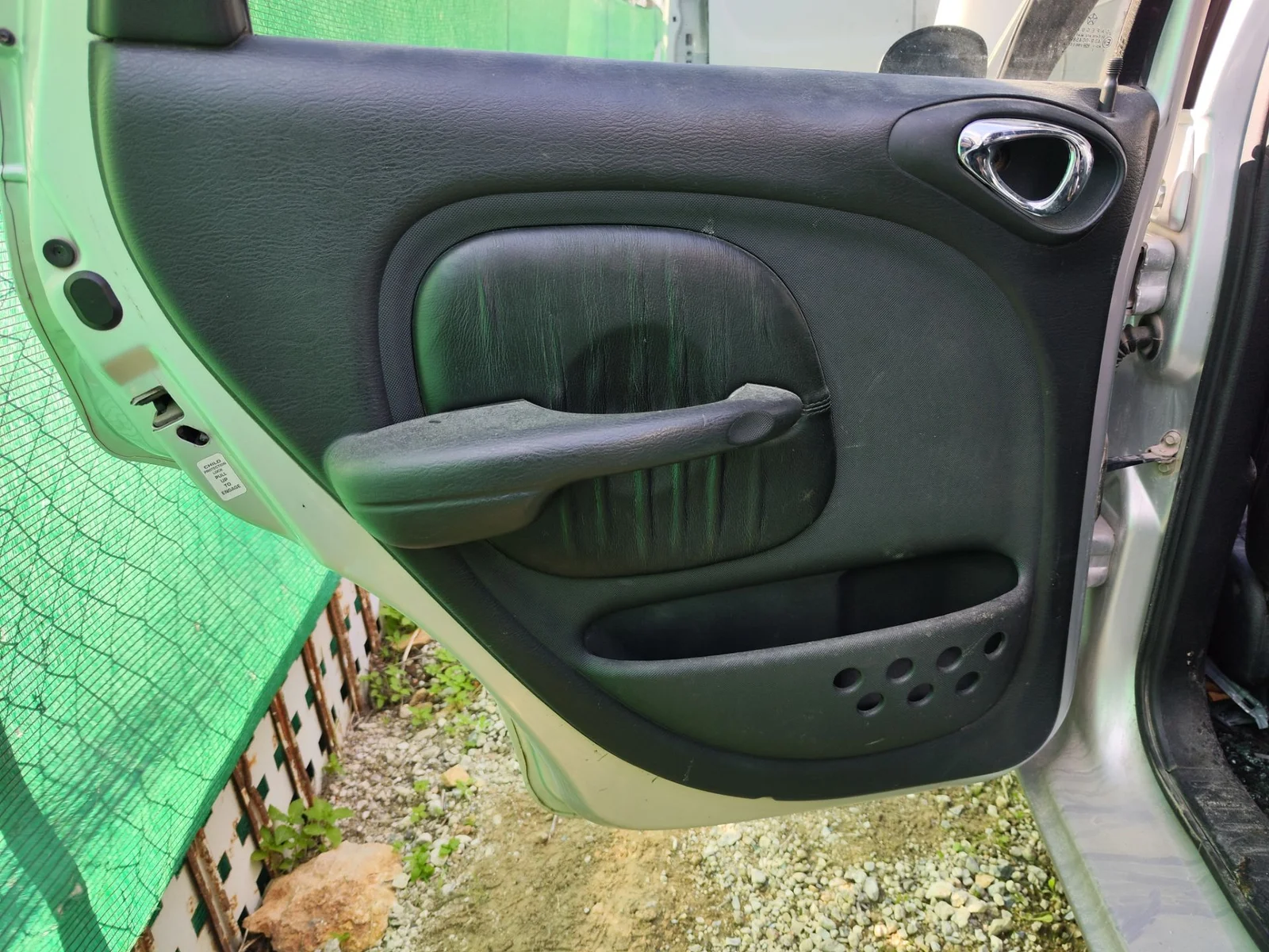 Foto de GUARNECIDO PUERTA TRASERA IZQUIERDA CHRYSLER PT CRUISER 2.2 CRD CAT (121 CV / 89 KW)