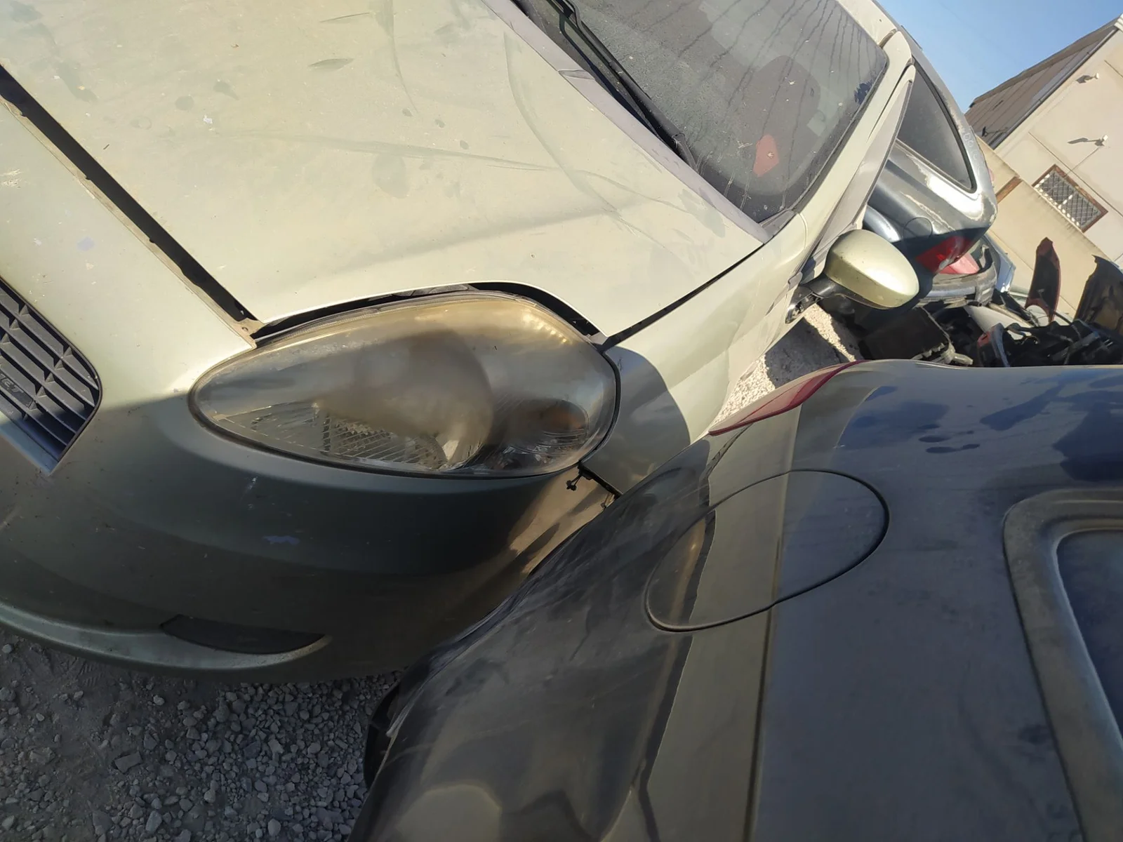 Foto de FARO ANTINIEBLA IZQUIERDO FIAT GRANDE PUNTO (199) 1.3 16V JTD CAT (75 CV / 55 KW)