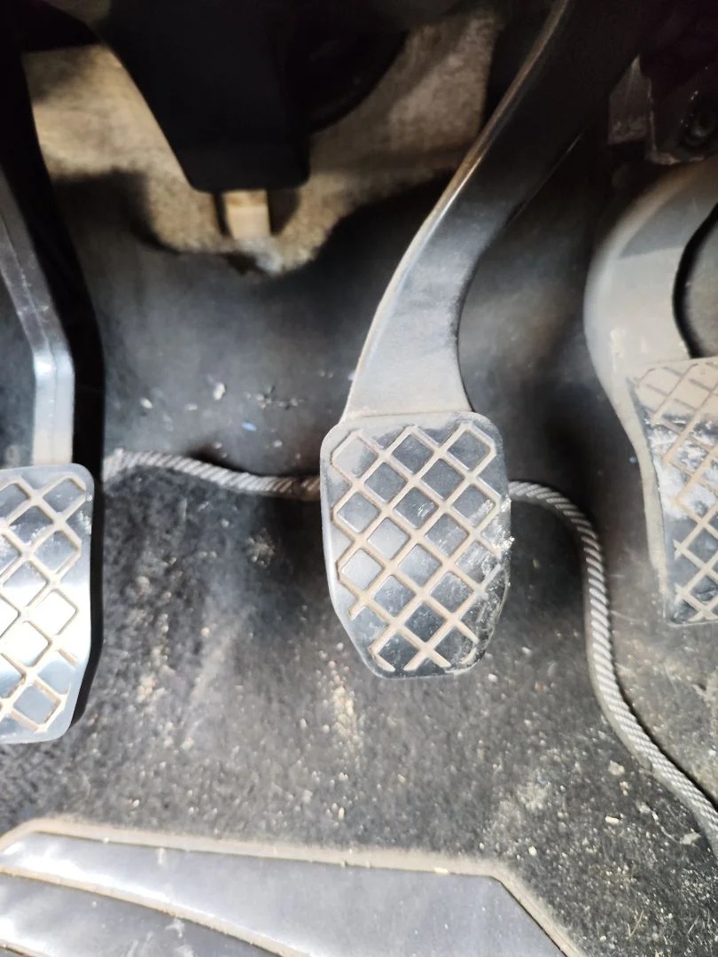 Foto de PEDAL FRENO AUDI A6 BERLINA (4B2) 2.4 V6 30V (165 CV / 121 KW)