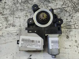 Foto de MOTOR ELEVALUNAS DELANTERO IZQUIERDO FORD KUGA (CBV) 2.0 TDCi CAT (140 CV / 103 KW) referencia 7M5T14B533AE foto 1