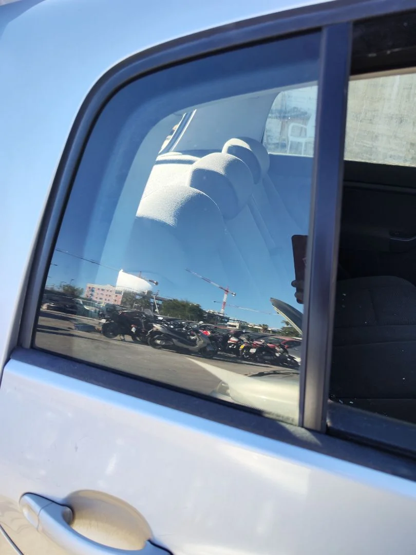 Foto de LUNA CUSTODIA TRASERA DERECHA VOLKSWAGEN GOLF PLUS V (5M1) 1.9 TDI (105 CV / 77 KW)
