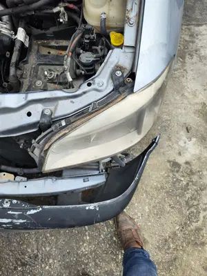 Foto de FARO IZQUIERDO OPEL ZAFIRA A 2.0 DTI (101 CV / 74 KW) foto 2