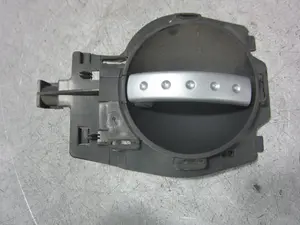Foto de MANETA INTERIOR DELANTERA DERECHA CITROEN C3 1.4  (73 CV / 54 KW) referencia 9647164377