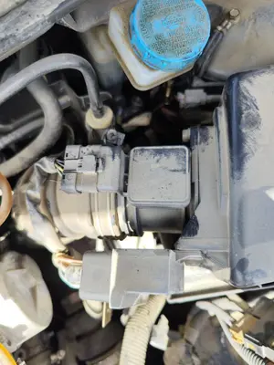 Foto de CAUDALIMETRO NISSAN PRIMERA BERLINA (P12) 1.9 16V Turbodiesel CAT (120 CV / 88 KW) referencia 226807J600