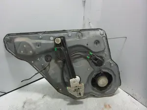 Foto de ELEVALUNAS TRASERO DERECHO SEAT LEON (1M1) 1.9 TDI (101 CV / 74 KW) referencia 1M0839759J foto 2