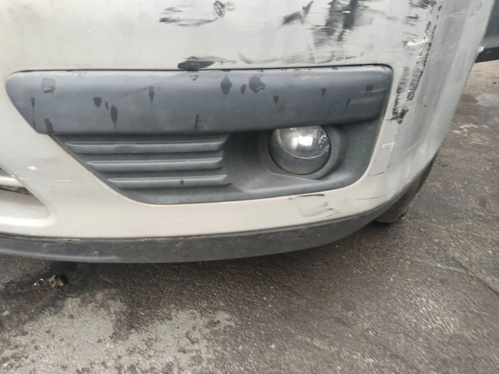 Foto de FARO ANTINIEBLA IZQUIERDO FORD FOCUS BERLINA (CAP) 1.8 Flexifuel CAT (125 CV / 92 KW) referencia 1481007